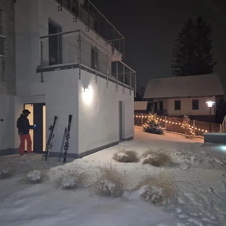 Mountain Gate, Magiczny Horyzont アパート