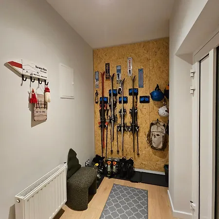 Mountain Gate, Magiczny Horyzont