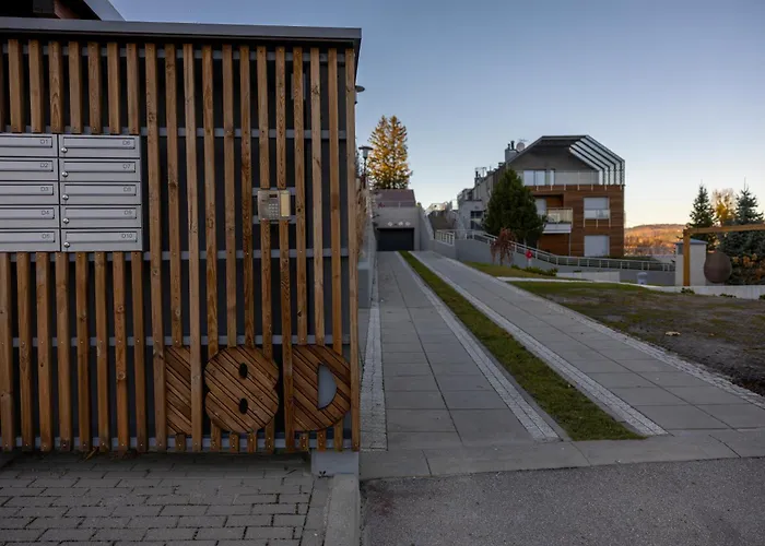 Mountain Gate, Magiczny Horyzont *